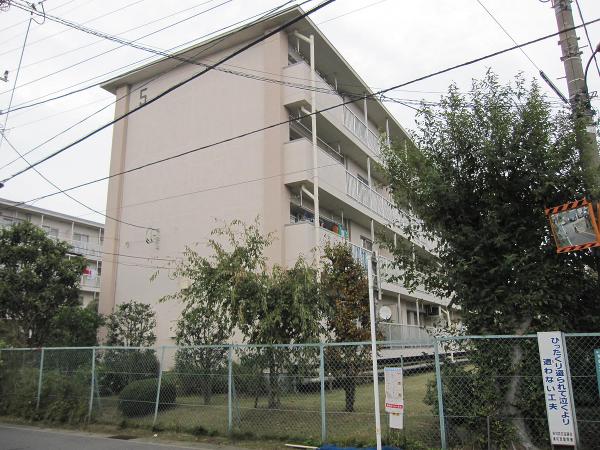 浦和栄和住宅５号棟